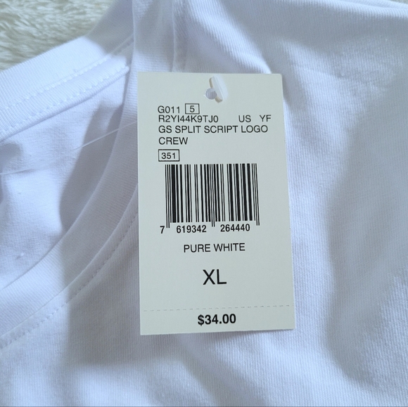 Guess❓Rhinestone💎 Logo Tee👕 - NWT - Picture 16 of 16